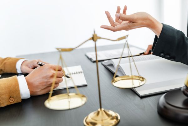 Berufsrechtsschutz: Ihr Schutzschild im Arbeitsleben 2 berufsrechtsschutz